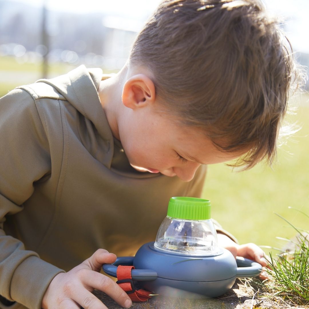 HABA Researchers magnifying glass